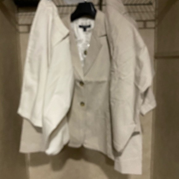 Chadwicks of Boston Blazer with Shorts🤎 - Picture 7 of 8